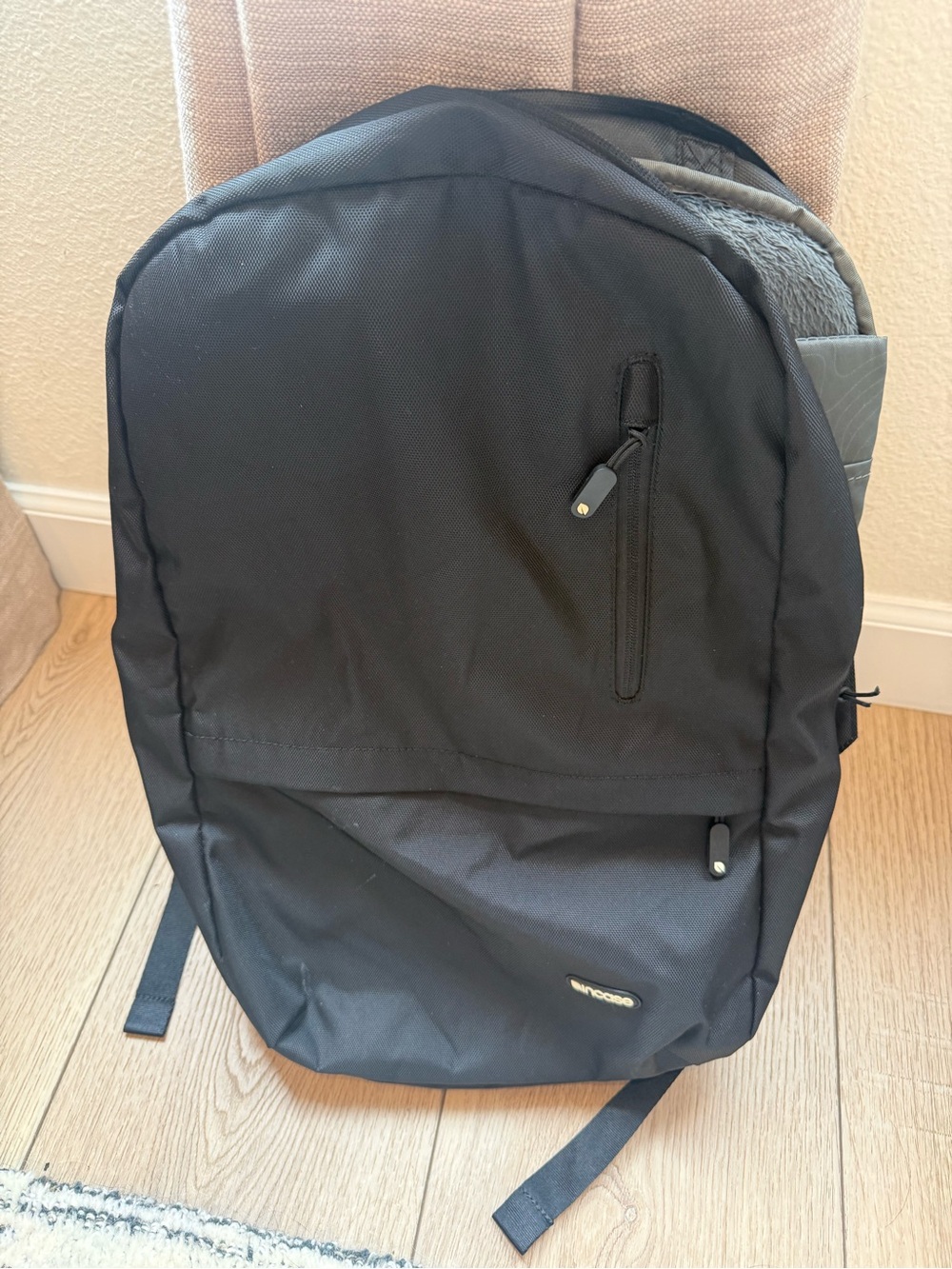 Black Men's Backpack - incase compass